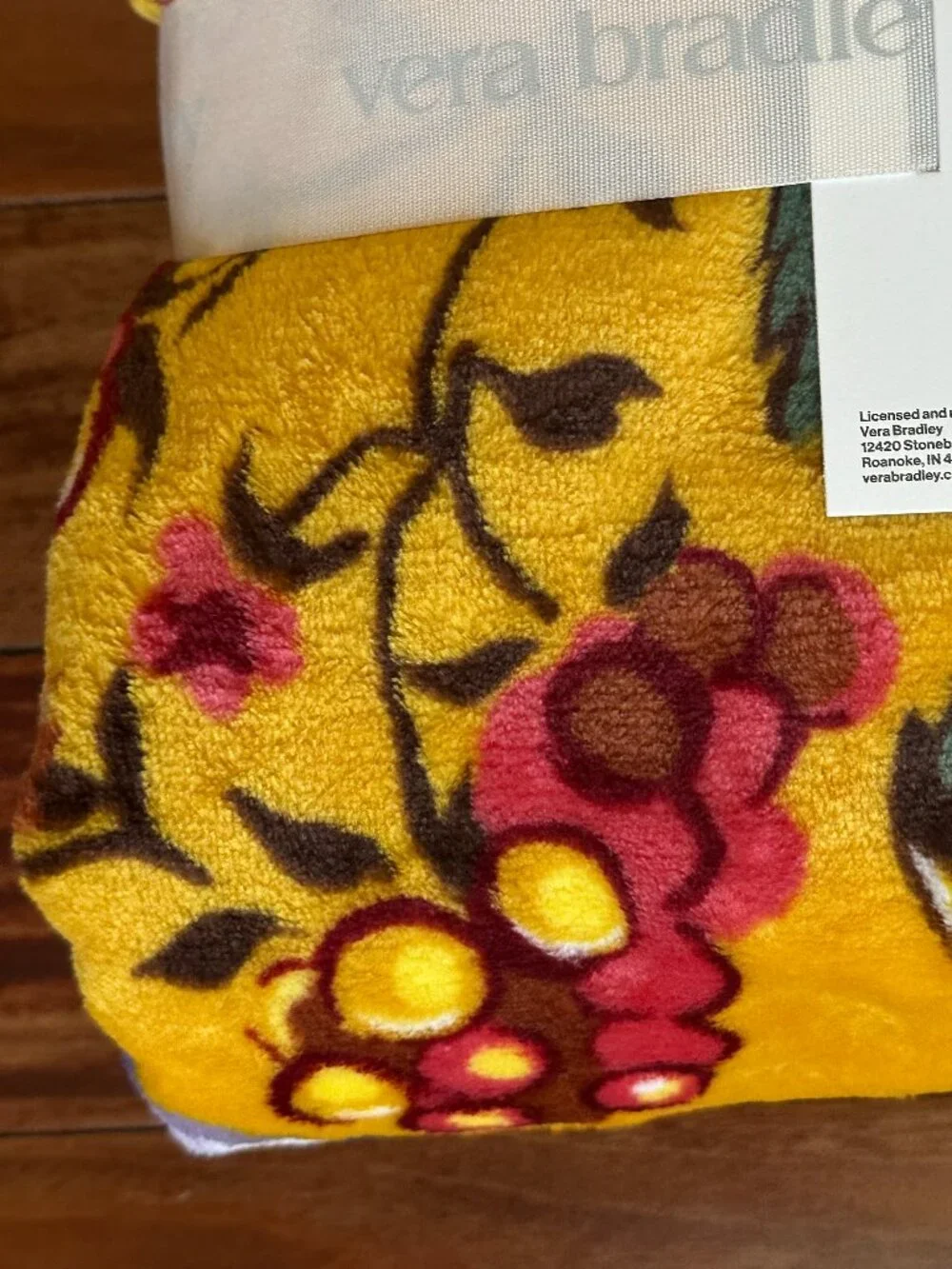 VERA BRADLEY X GILMORE GIRLS show your